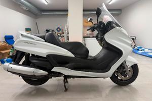 Yamaha majesty 400