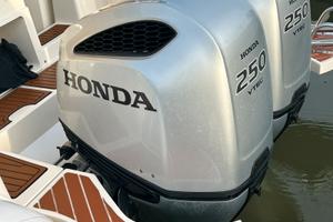 Motori fuoribordo honda