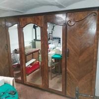 Armadio vintage anni '20