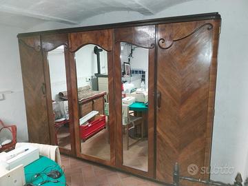 Armadio vintage anni '20