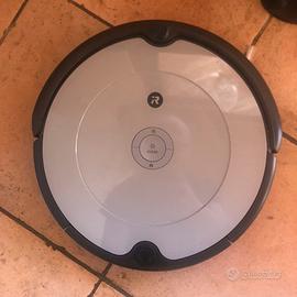 Robot pulitore/aspirapolvere