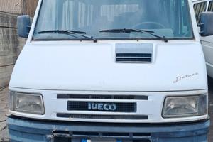 pulmino iveco daily 35.10  9 posti