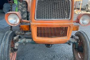 Trattore Fiat 215
