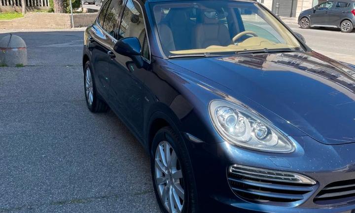 Porsche cayenne 3000 tdi del 2011