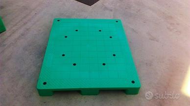 Pallet 120x100 in plastica