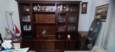 parete attrezzata in arte povera 