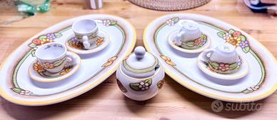 Set THUN Ceramica - 4 Tazzine, Brocca e 2 Vassoi