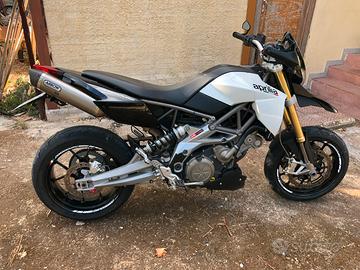 Aprilia Dorsoduro 750