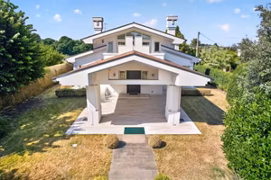 Villa di 250 m² con più di 5 locali a Legnaro