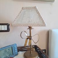 Lampada da tavolo vintage.