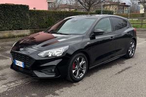 Ford focus st line