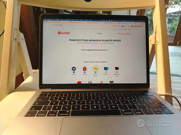 MacBook Pro i7 2016 13'' Touchbar 16GB batt. nuova