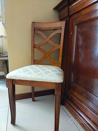 4 sedie classiche in legno con seduta imbottita