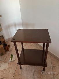 Tavolino in legno
