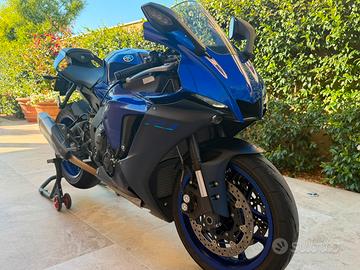 Yamaha R1 2023 Solo 600km