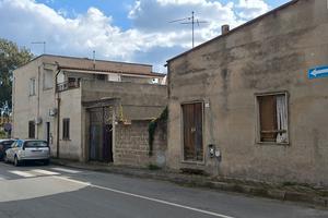 Villa con giardino