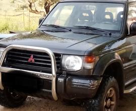 MITSUBISHI Pajero ('82-'00) - 1998