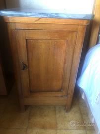 2 mobili in legno da esterno / interno