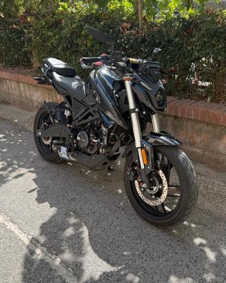 Voge Brivido 125R Total black