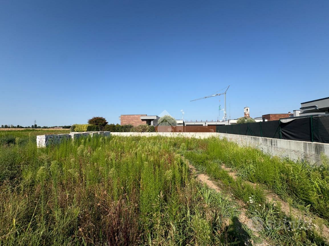 TER. RESIDENZIALE A BRANDICO - Vista 4