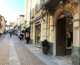 Attivita' commerciale centro storico Rivoli