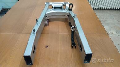 Forcellone Suzuki GSX-F 600/750