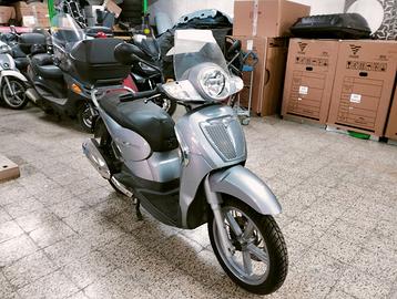 Splendido scooter 125