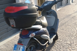 Scooter in buone condizioni usato pochissime volte