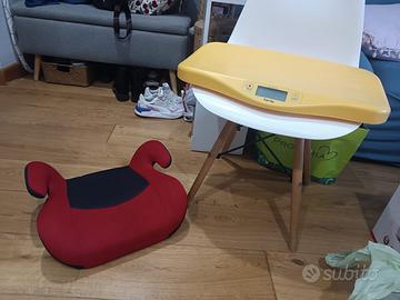 Bilancia bambini e sediolino auto