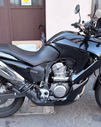 Honda Transalp 700