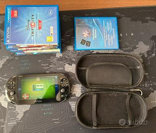 Ps Vita + Giochi e Accessori