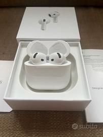 Air-Pods 4 con cancellazione del rumore 