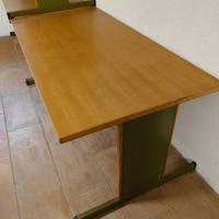 Scrivania  in legno