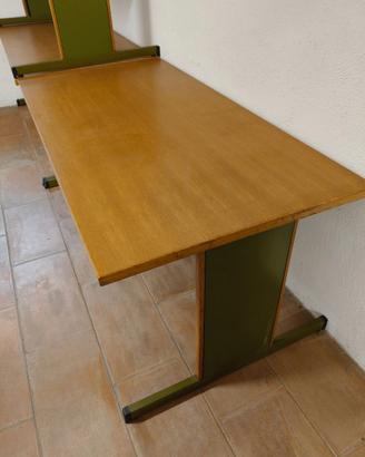 Scrivania  in legno