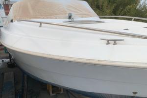 Scafo EFB RF 770 Nick Petter Nessuna osmosi