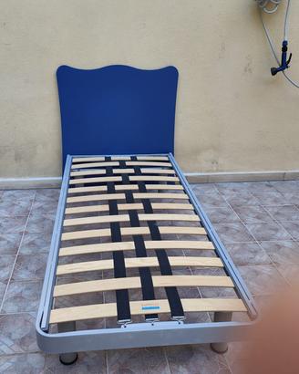 letto singolo con spalliera