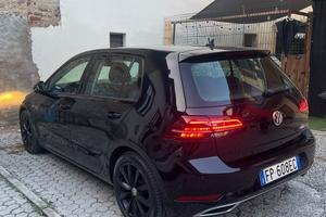 Golf 7.5 1.6 tdi executive  2018