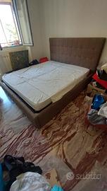 Letto matrimoniale con contenitore seminuovo