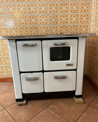 cucina economica a legna in ghisa