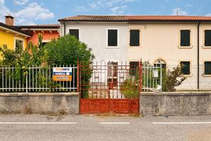 CASA INDIPENDENTE A VERONA