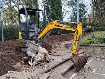 Miniescavatore fermec 114 (no IVA)