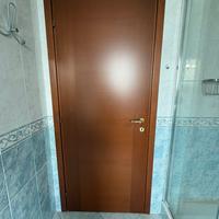 3 porte in legno ciliegio