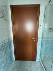 3 porte in legno ciliegio