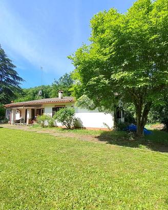 VILLA SINGOLA A RIGNANO FLAMINIO