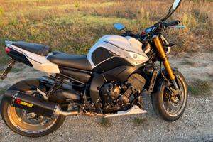 YAMAHA FZ8 NAKED