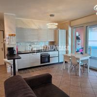 TRILOCALE RISTRUTTURATO CON TERRAZZO E POSTO AUTO