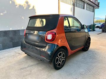 Smart ForTwo Cabrio 1.0 Benz 70CV Aut - 2016 Incid