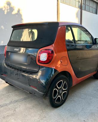 Smart ForTwo Cabrio 1.0 Benz 70CV Aut - 2016 Incid