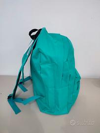 Zaino misura media con spallacci