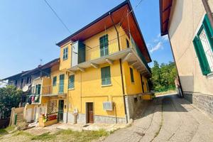 Casa indipendente di 145 m² con 4 locali e box aut